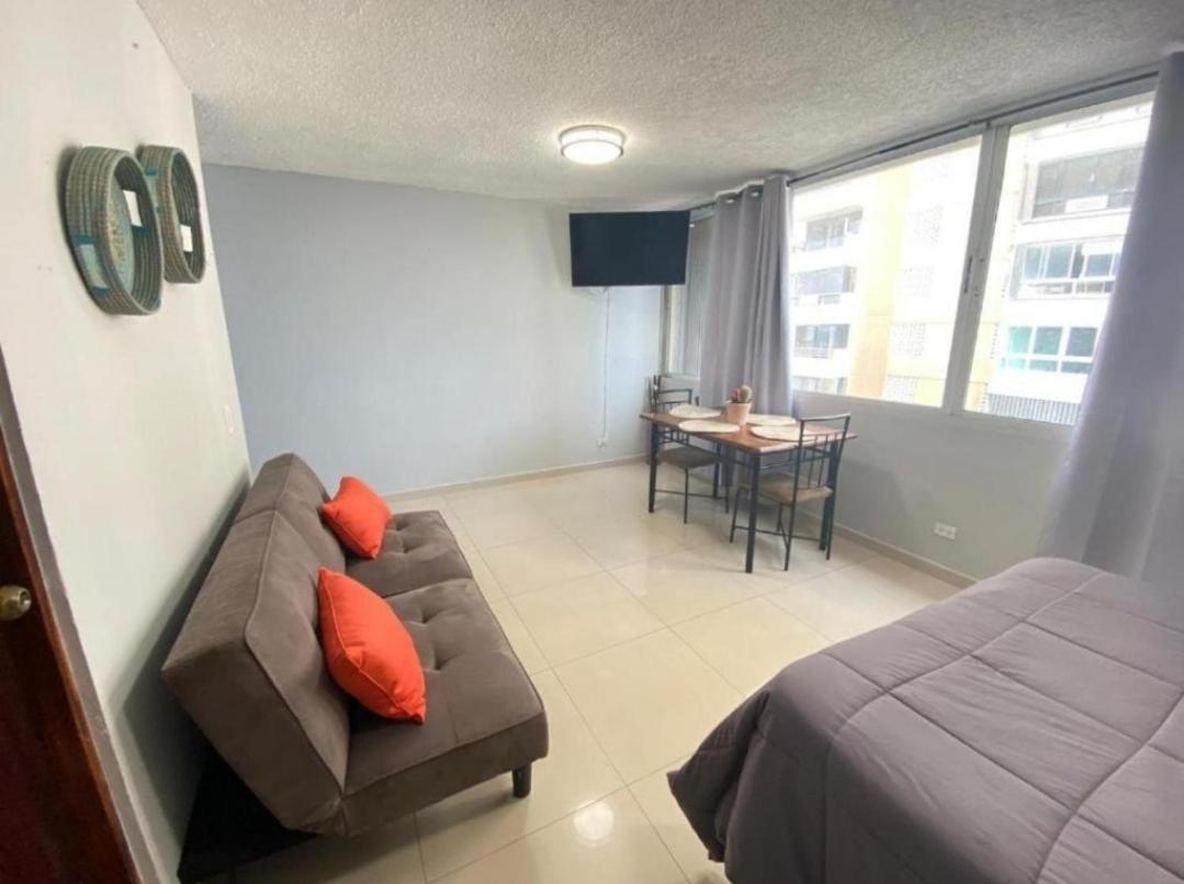 Isla Verde Tower San Juan Exteriör bild